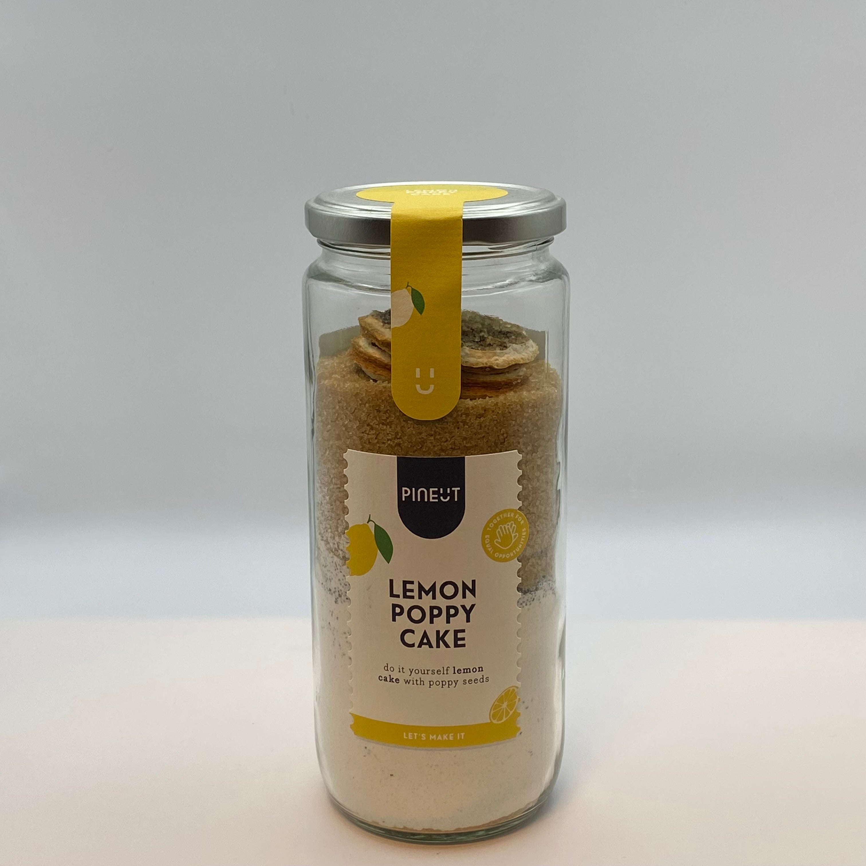 Pineut, DIY Lemon Poppy Cake