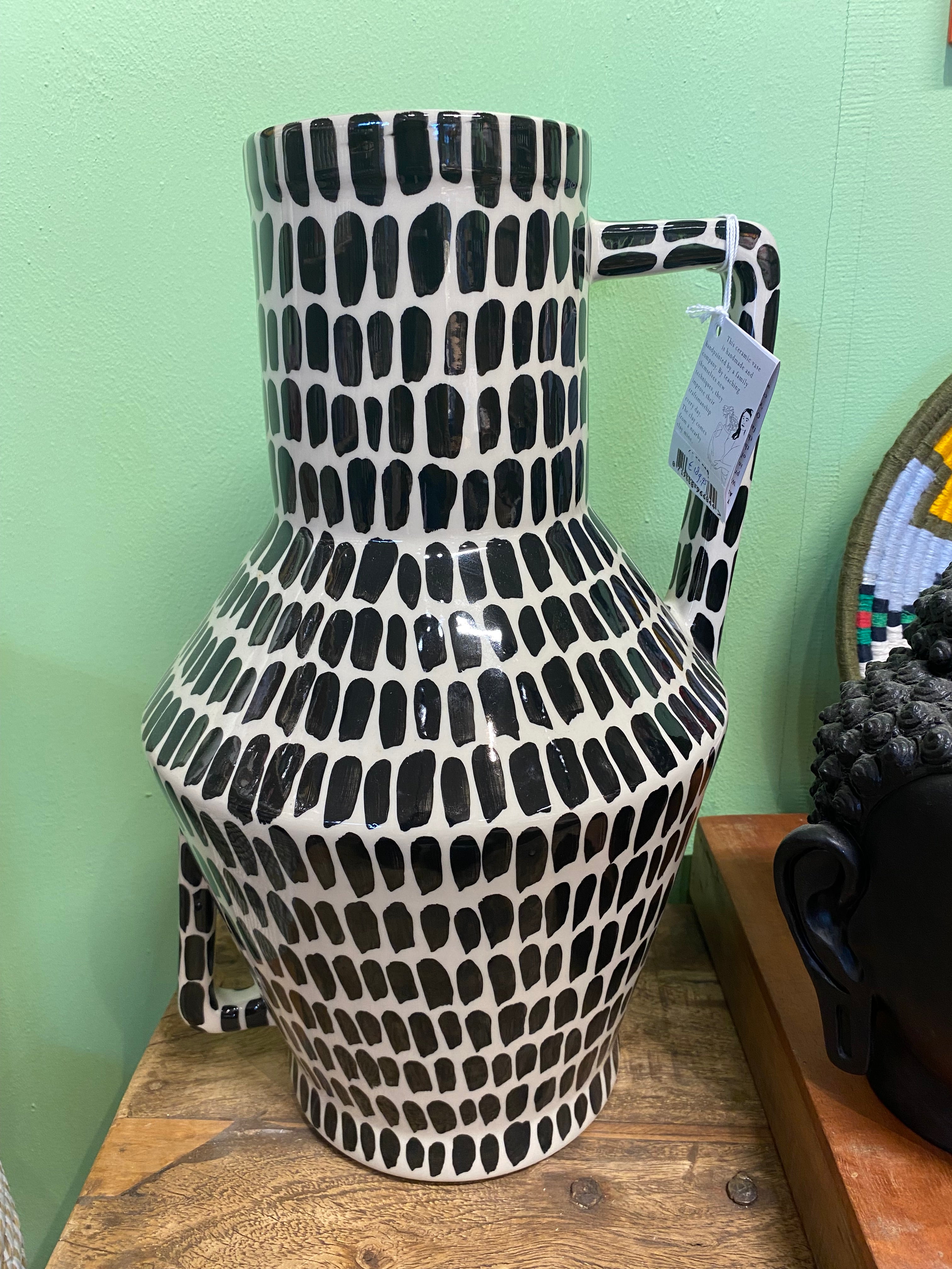 Return To Sender. Vaas 45 cm Wedges