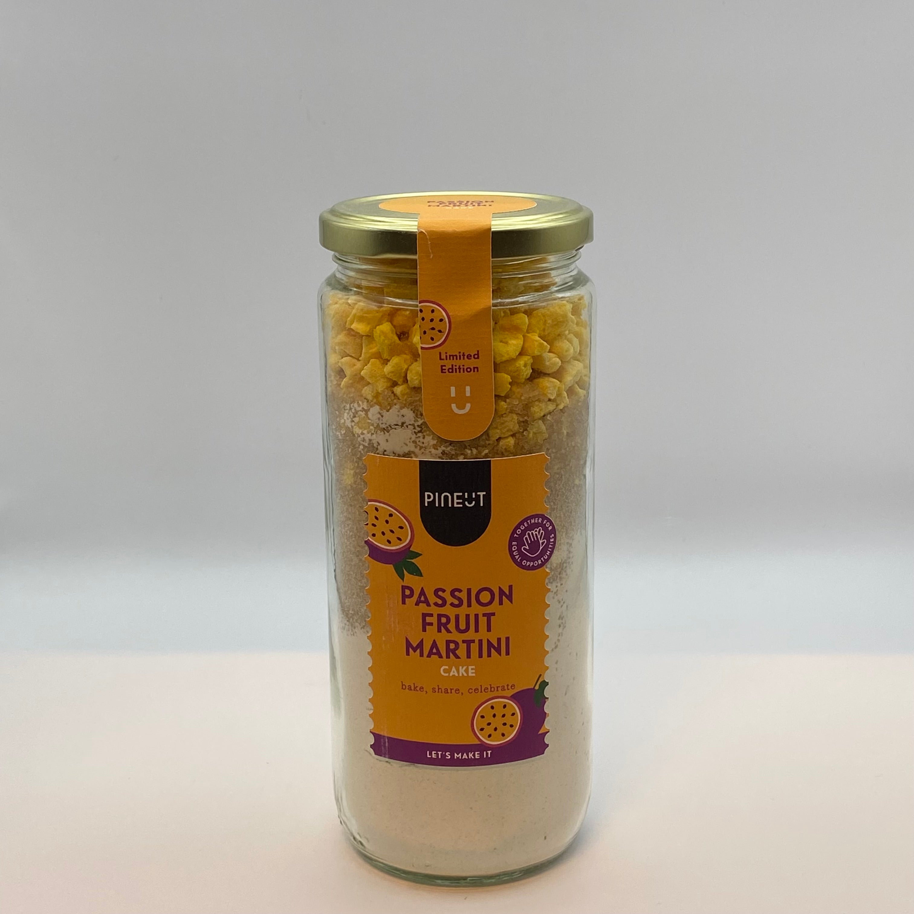 Pineut, Passion Fruit Martini Cake