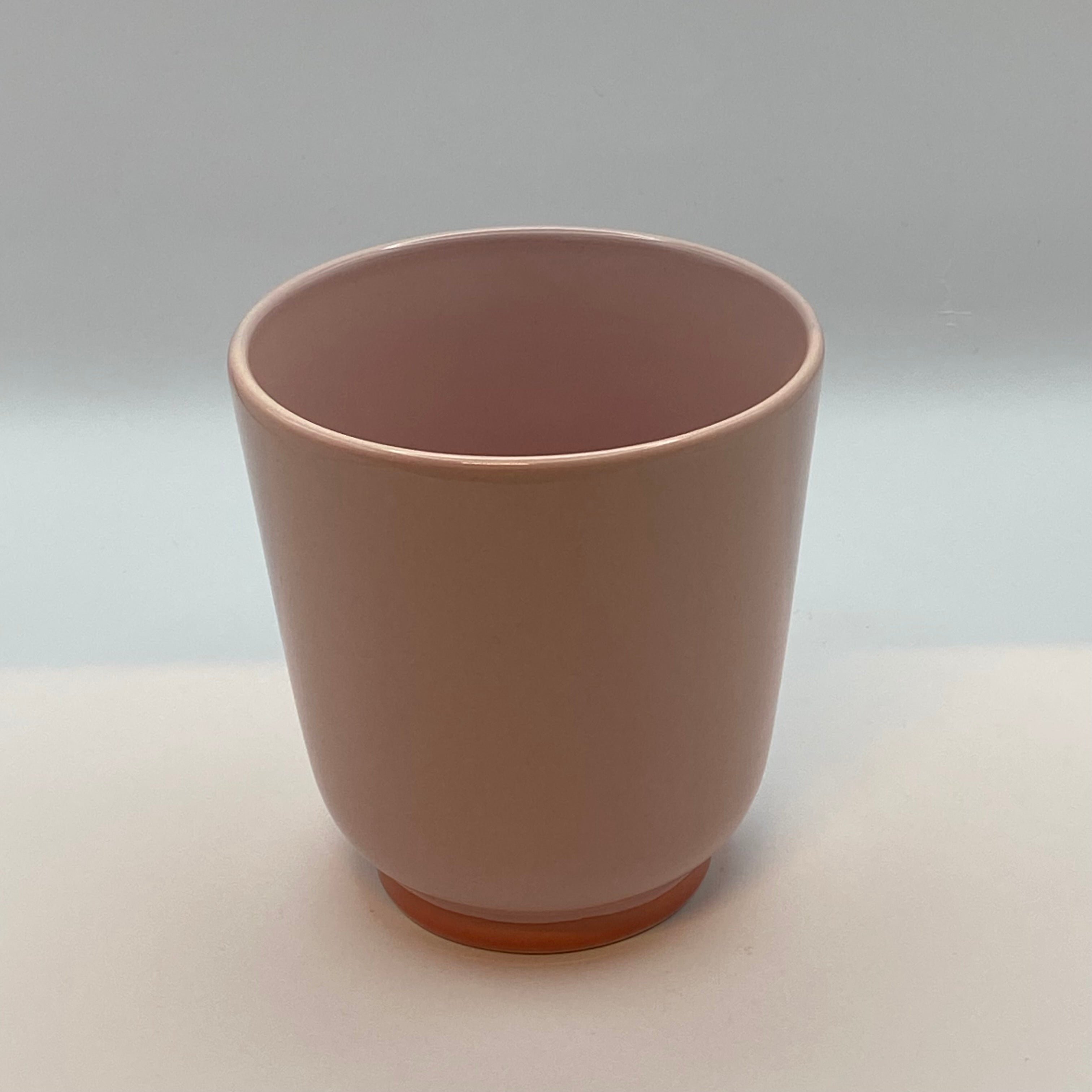 Return To Sender, Mok Rond Roze