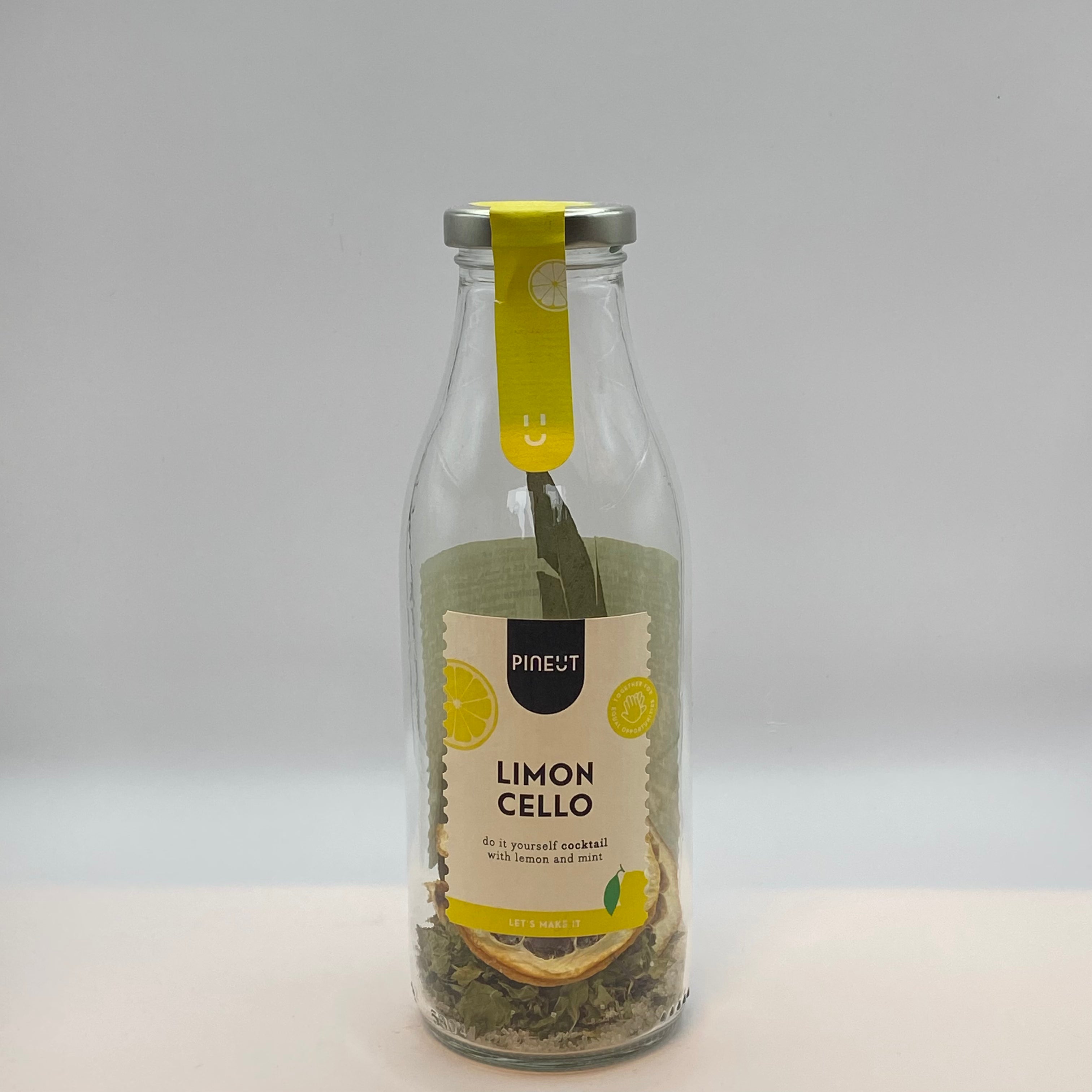 Pineut, Cocktail. Limoncello